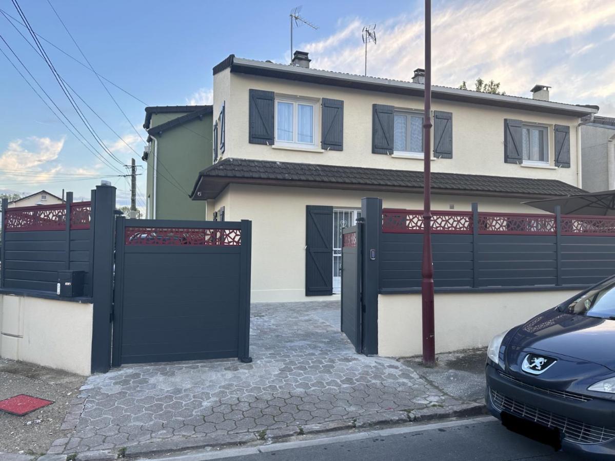 Chambre Pour 2 Personnes Avec Lit Separe Dans La Banlieue Parisienne Bondy Exteriér fotografie